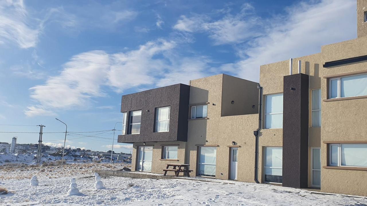 Tierra Tehuelche Hosteria Y Aparts El Calafate Exterior photo